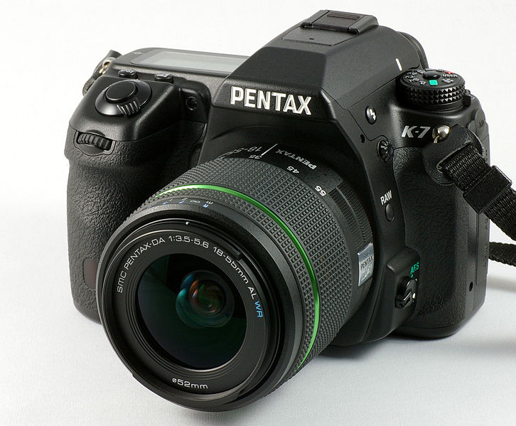 726px-PentaxK7_2